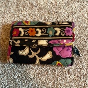 Vera Bradley Suzani retired wallet- Floral quilted